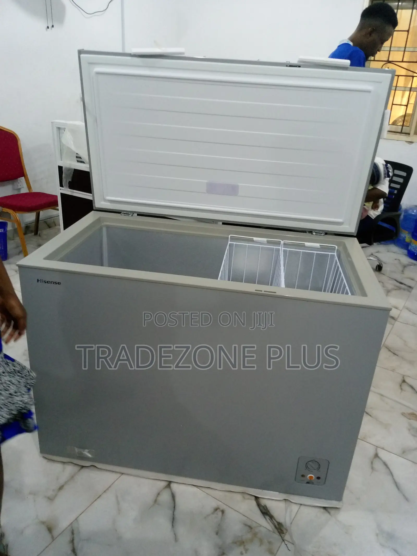 Hisense 390sh 297L Chest Freezer Hisfrz390 Hsfc