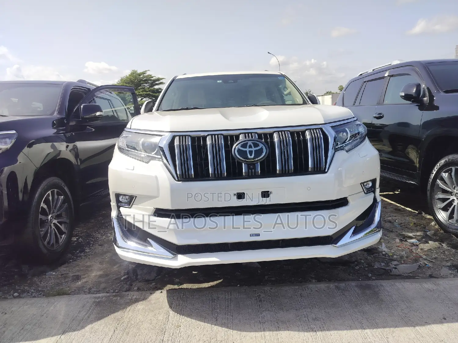 Toyota Land Cruiser Prado 2022 White