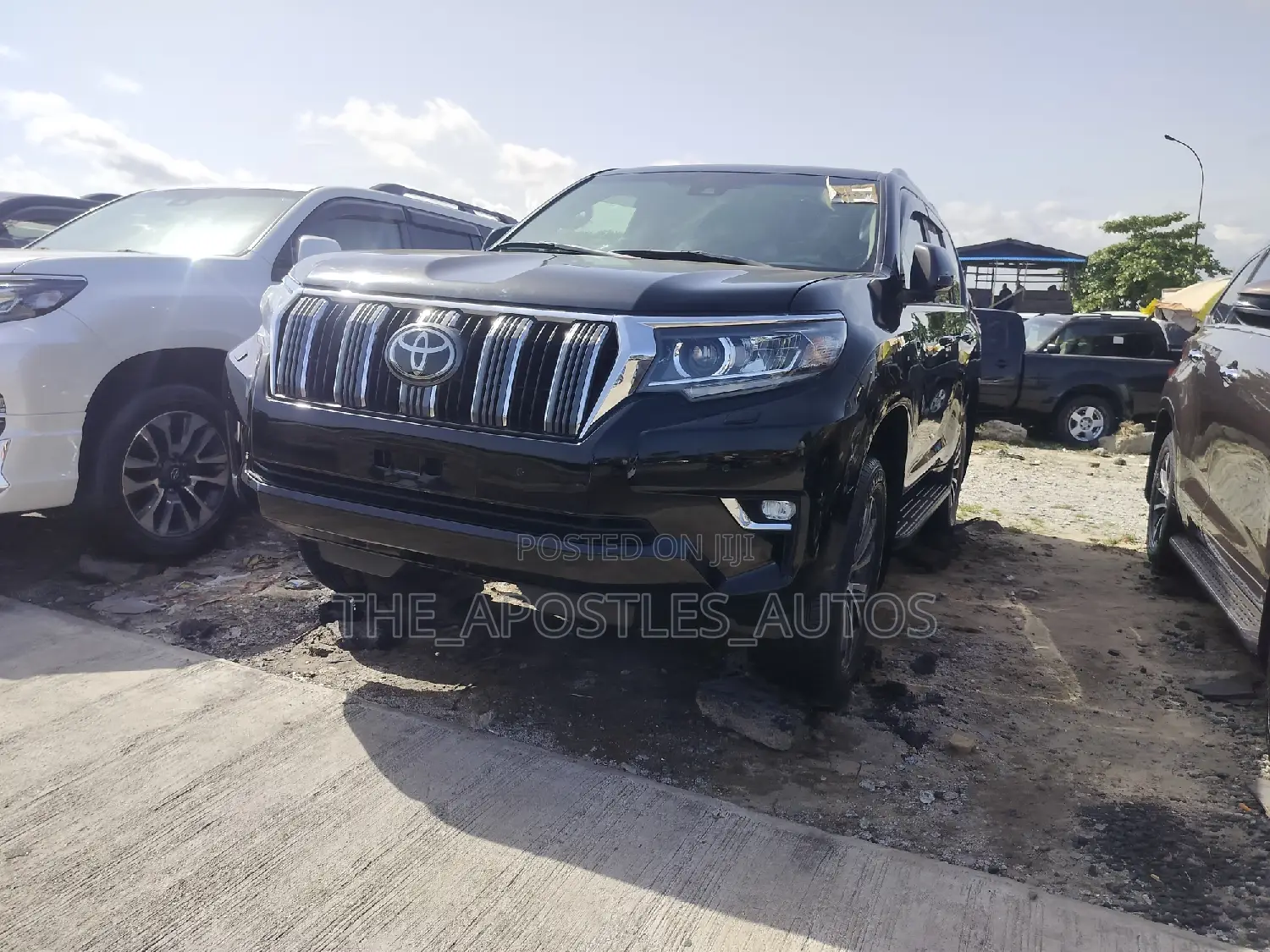 Toyota Land Cruiser Prado 2023 Black