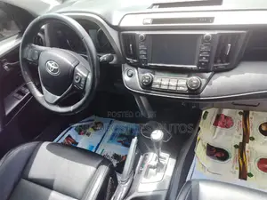 Toyota RAV4 2018 Black