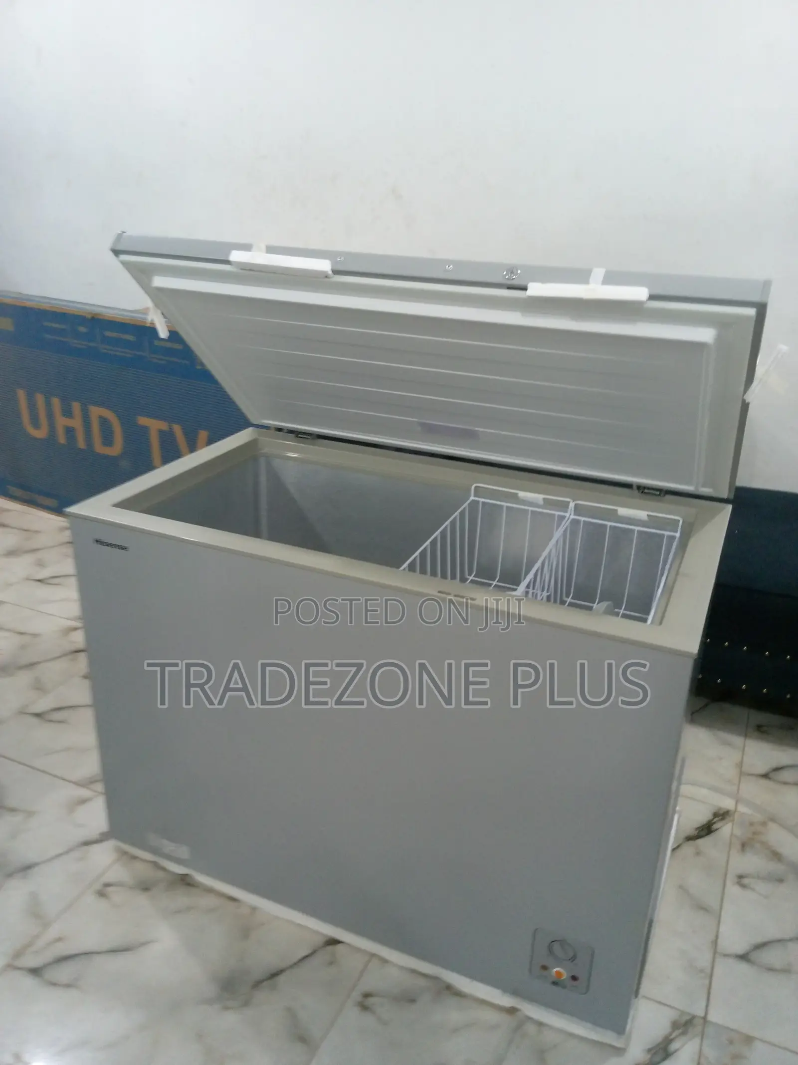 Classic Hisense 390sh297l Chest Freezer His Frz390hsfc