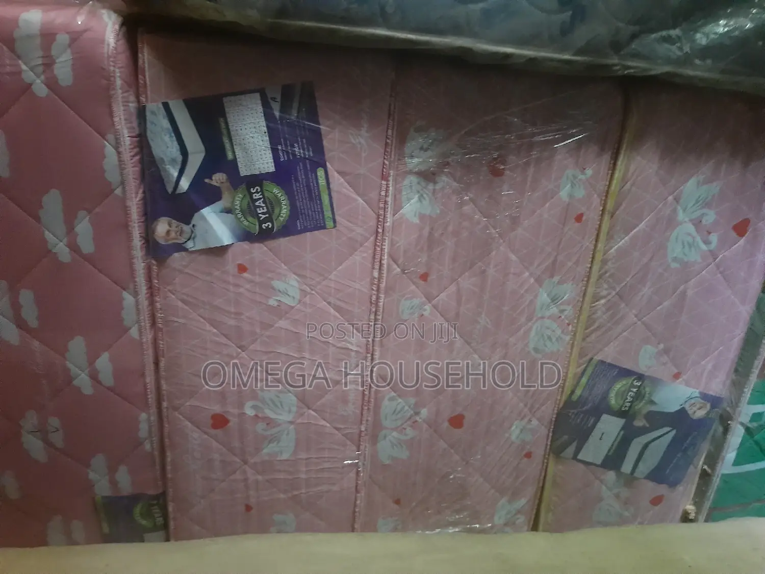 4 1⁄2 6fit by 18 Inches Semi Orthopaedic Mattress