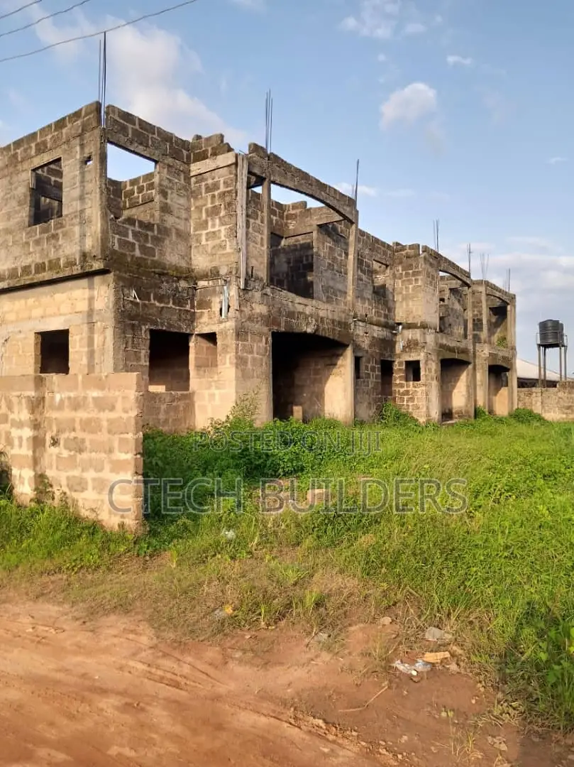 2bdrm Block of Flats in Benin City for sale