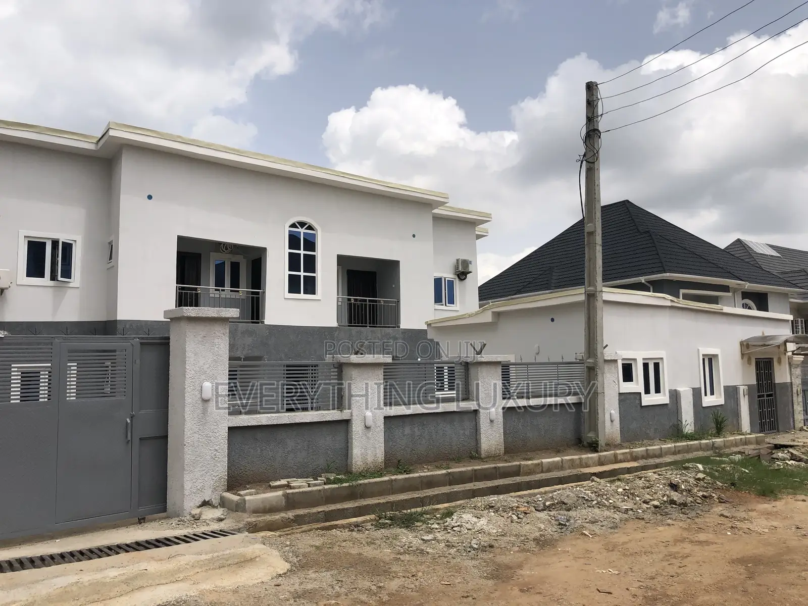 2bdrm Block of Flats in Ushafa for rent