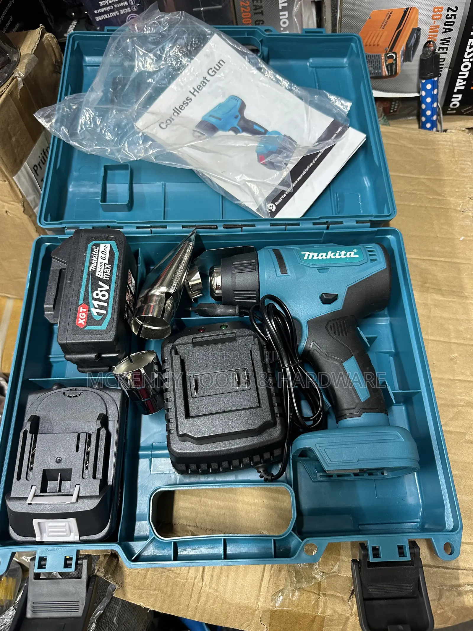 Makita 118V Rechargeable Heat Gun Tool With Case