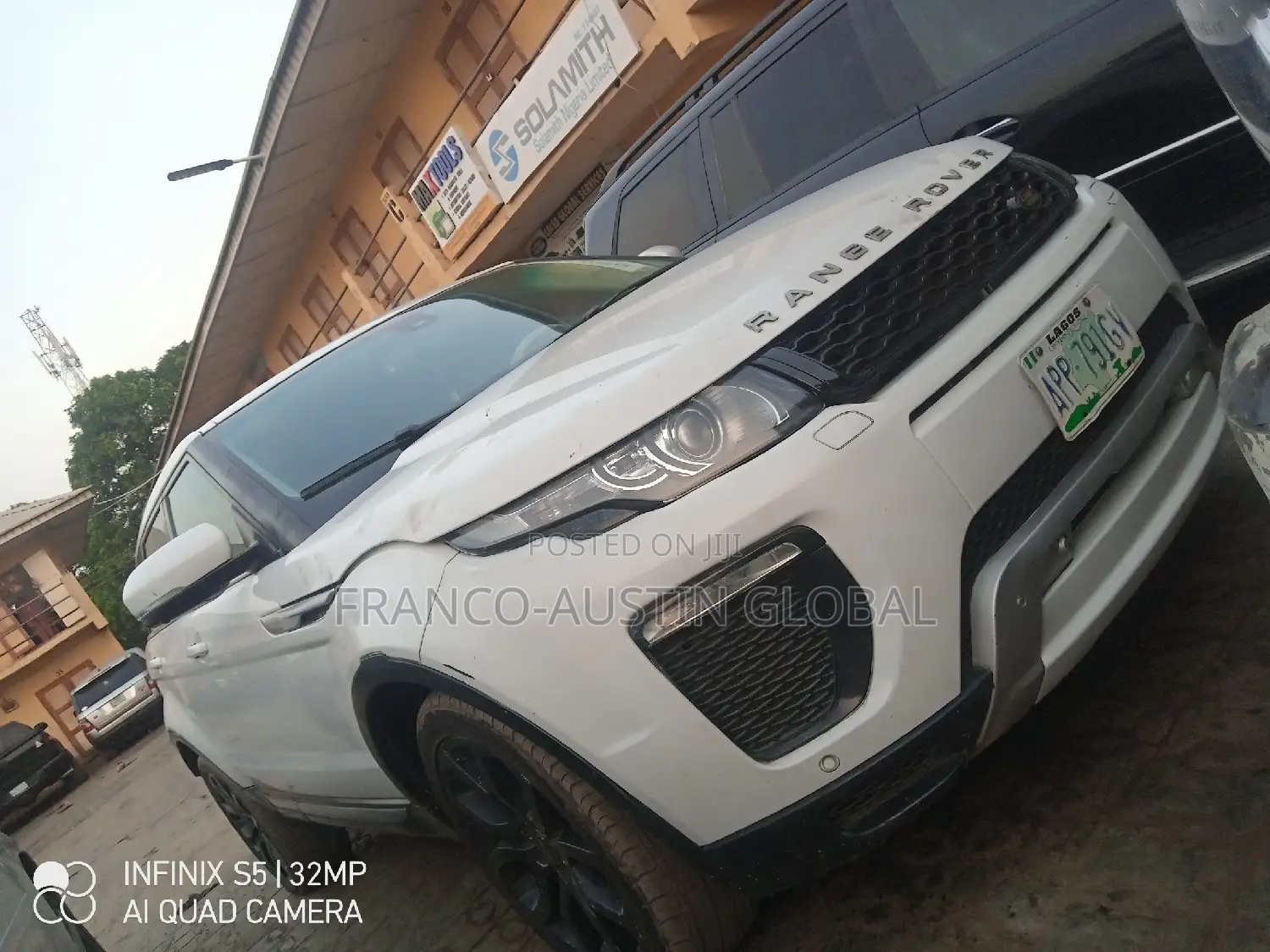 Land Rover Range Rover Evoque Pure AWD 5-Door 2013 White