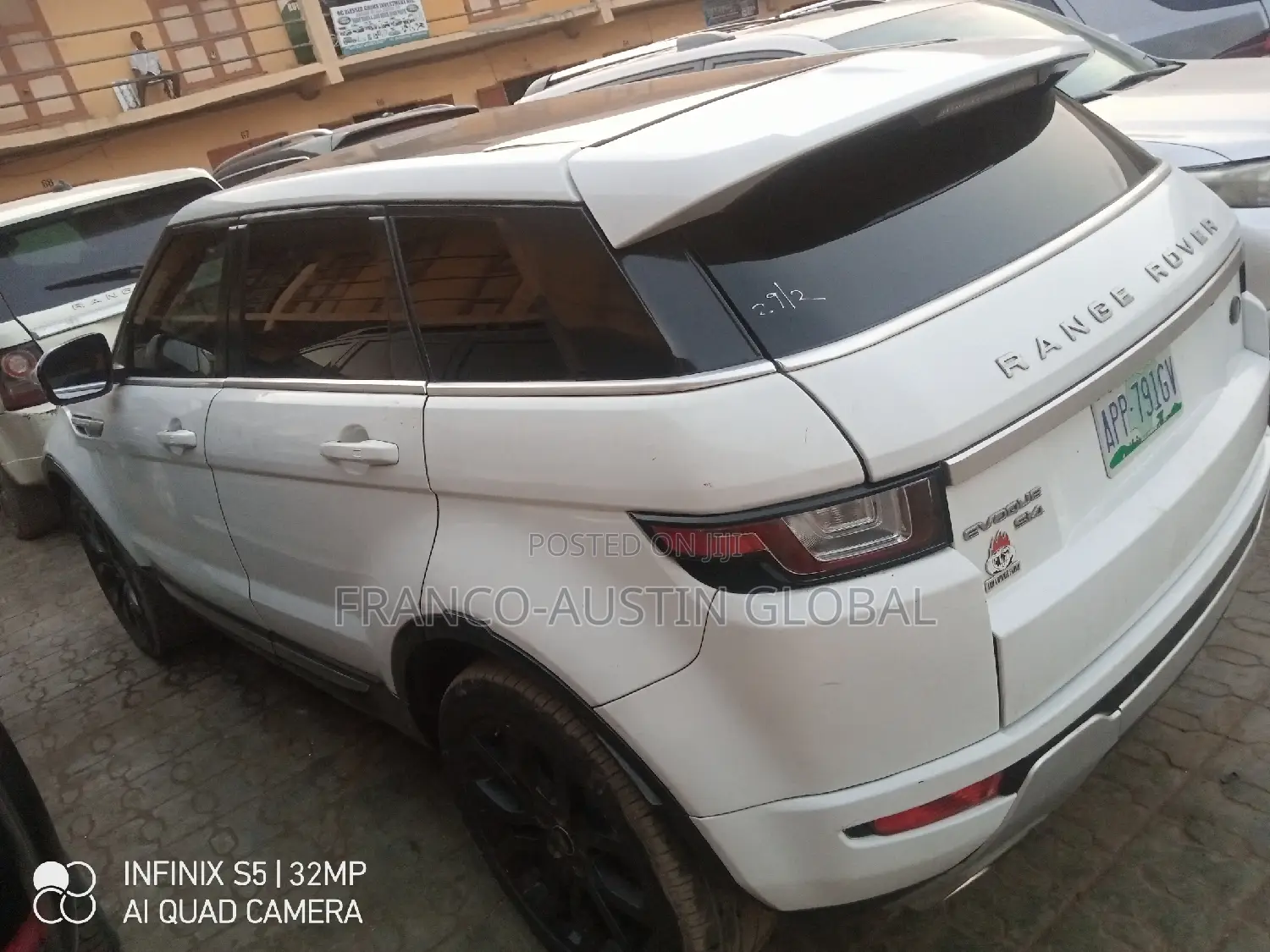 Land Rover Range Rover Evoque Pure AWD 5-Door 2013 White