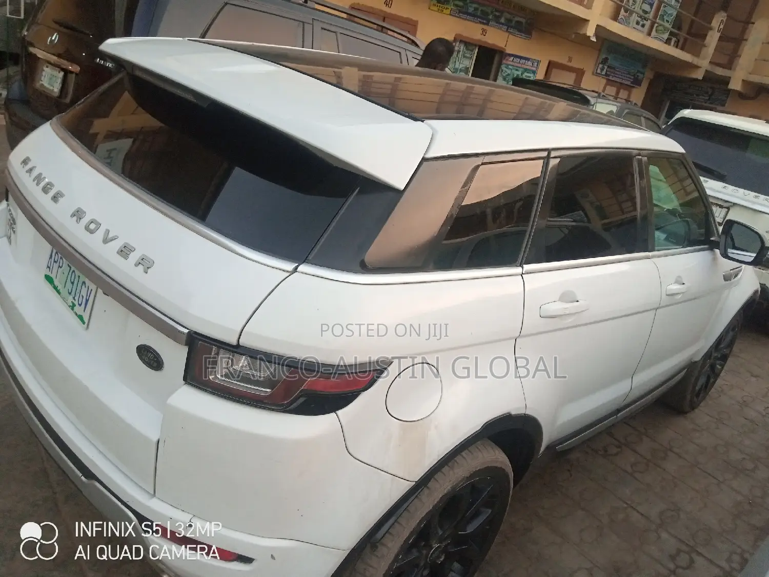 Land Rover Range Rover Evoque Pure AWD 5-Door 2013 White
