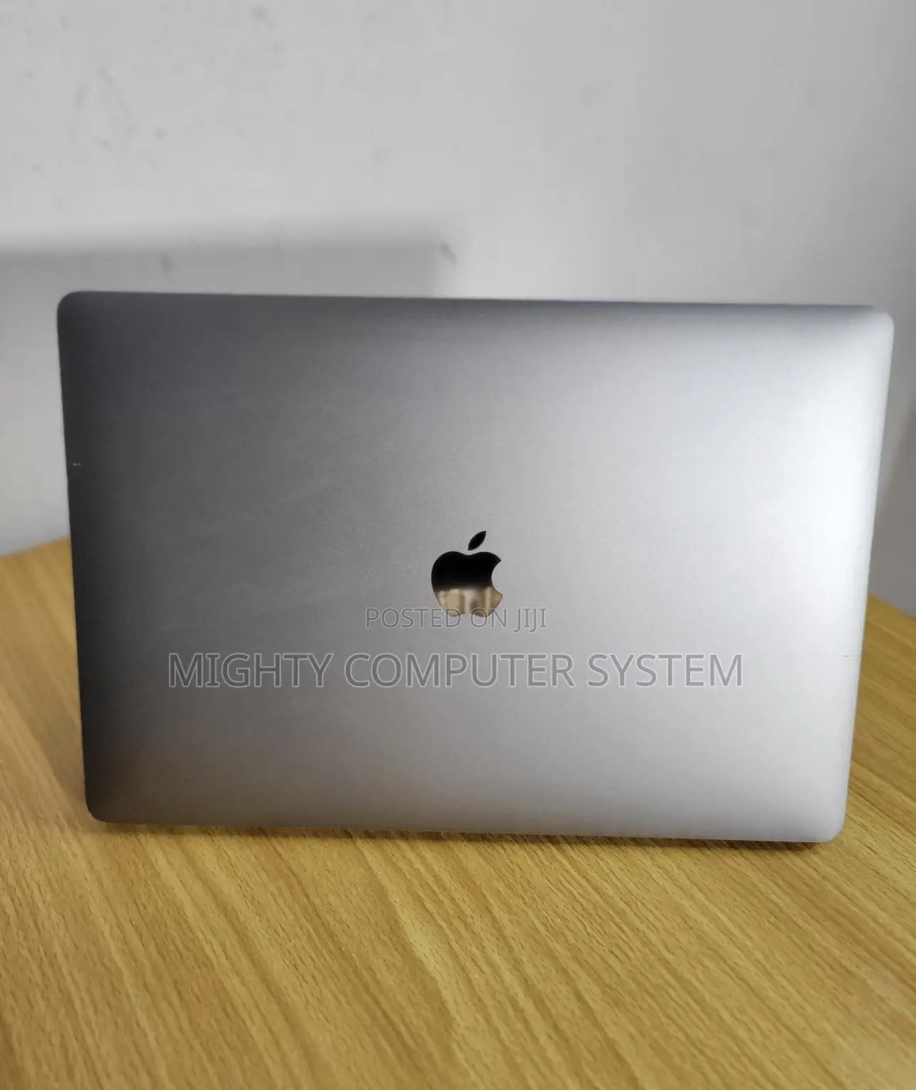 Laptop Apple MacBook 2018 32GB Intel Core I9 SSD 1T