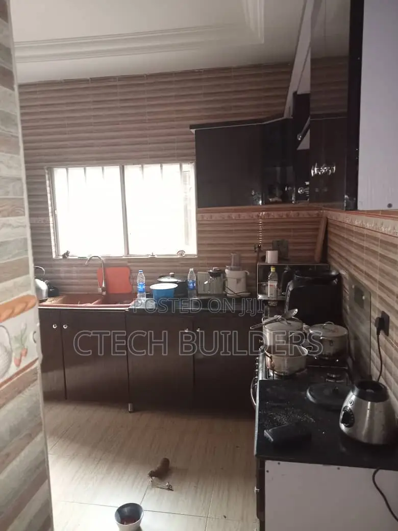 4bdrm Bungalow in Benin City for sale