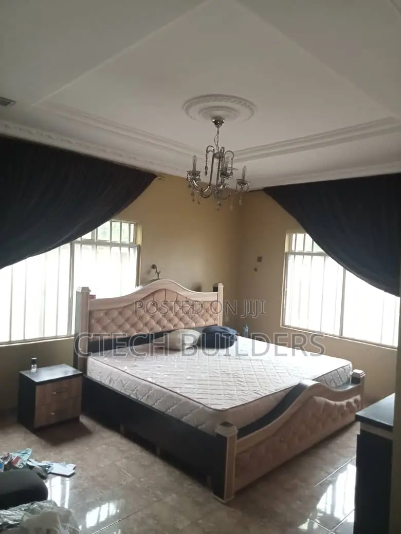 4bdrm Bungalow in Benin City for sale