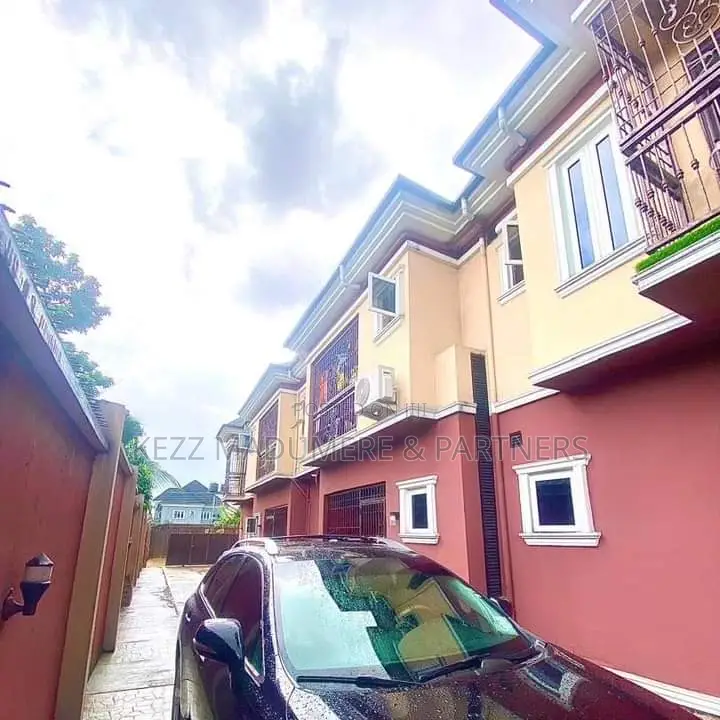 4bdrm Block of Flats in Shell Cooperative, Port-Harcourt for sale