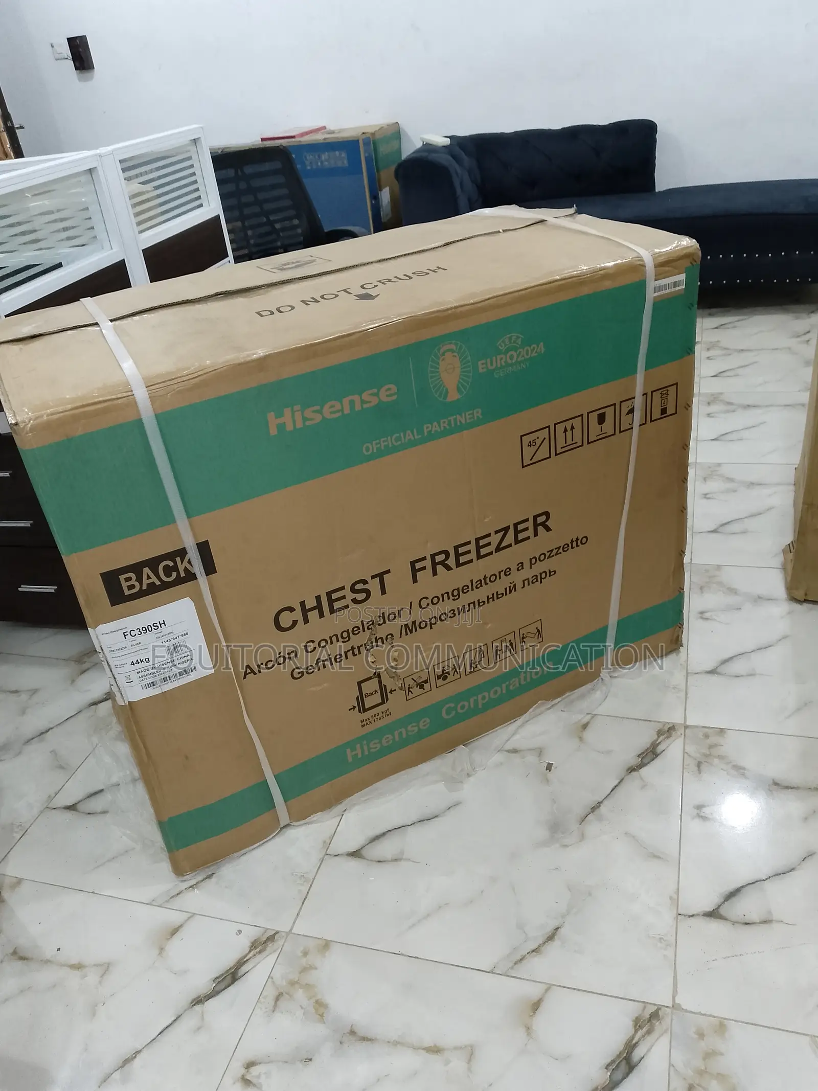 Hisense 297 Liters Chest Freezer Silver| FRZ Fc 390 Sh