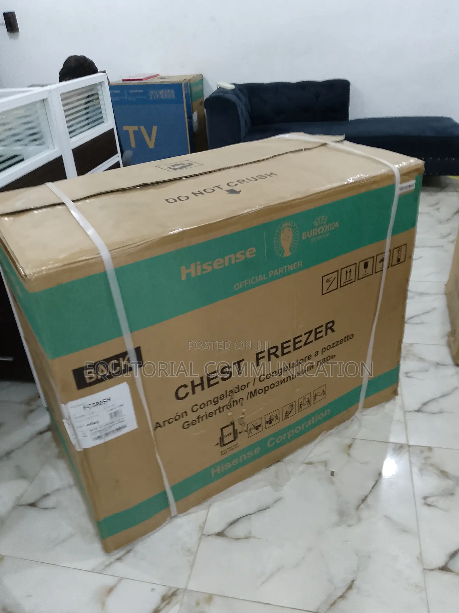 Hisense Chest Freezer FRZ Fc 390sh - 297 Liters-Silver