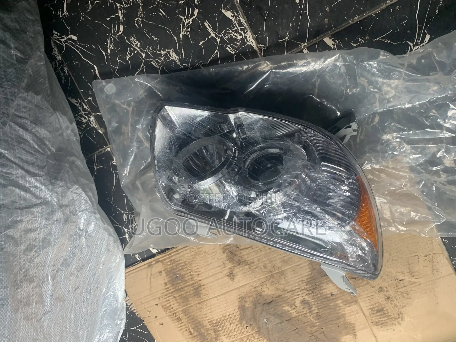 Toyota 4runner 2006 Headlight Set