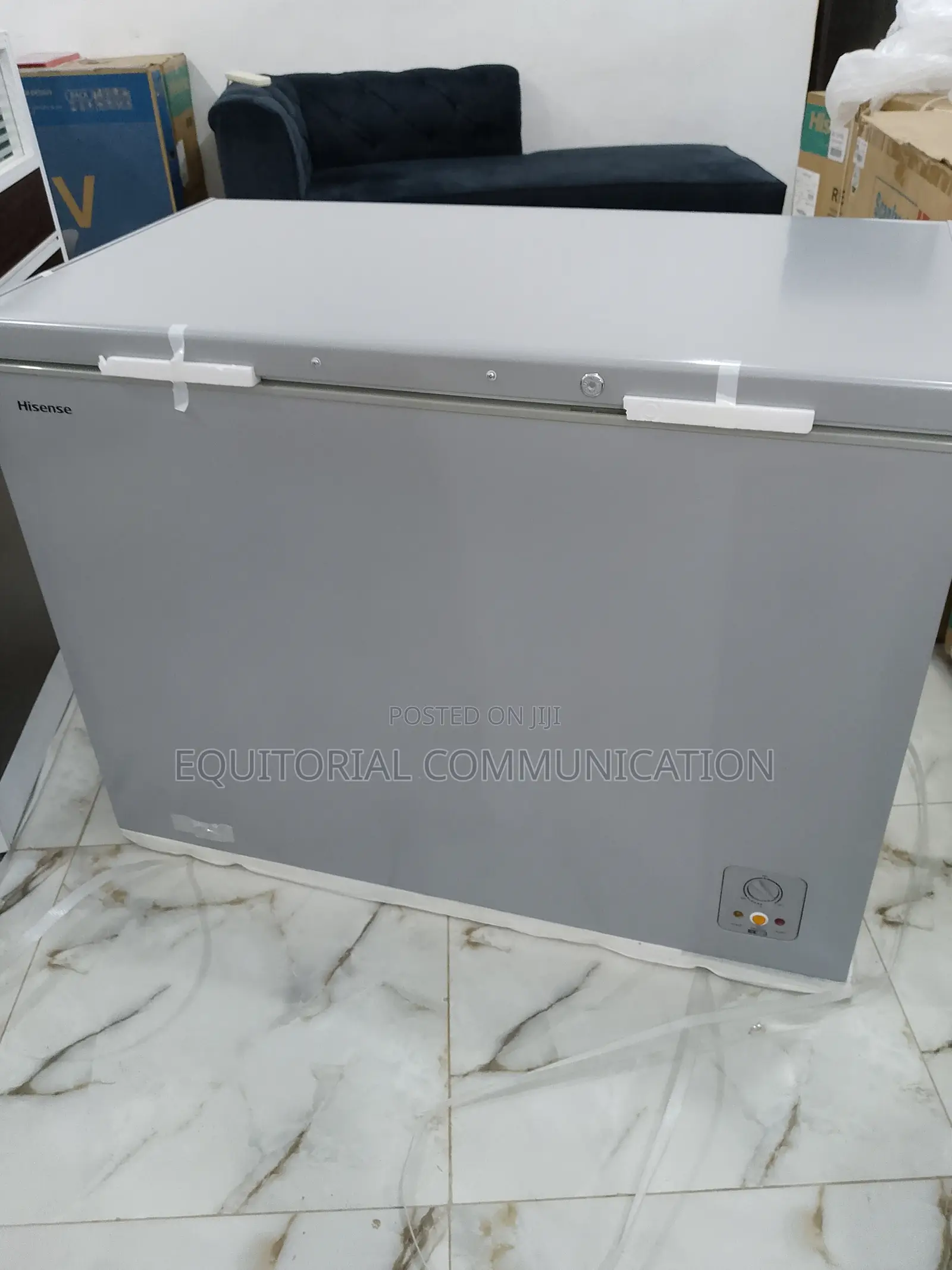 Hisense Chest Freezer 297 Liters FRZ Fc390sh