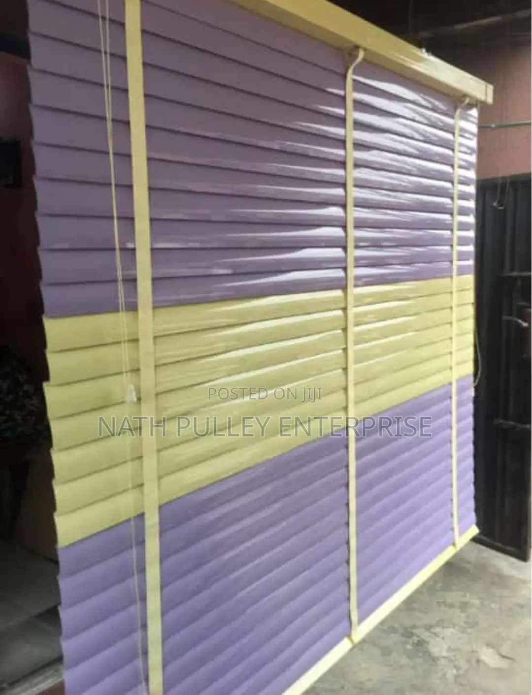 Mixed Color Venetian Blinds
