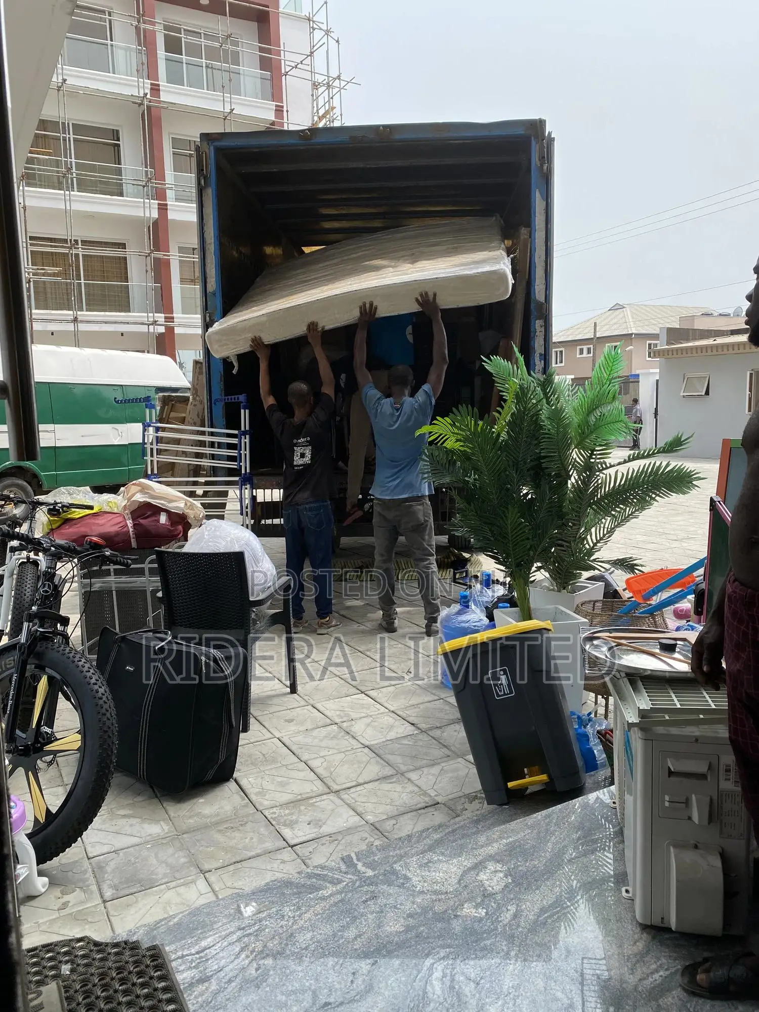 Moving Companies That Provide Boxes