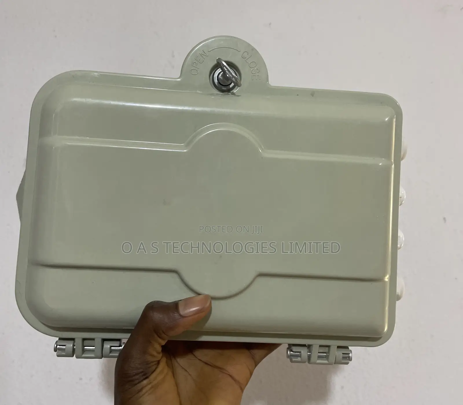 8 Core Fiber Optic Terminal Box 32x9.5x25 Cm