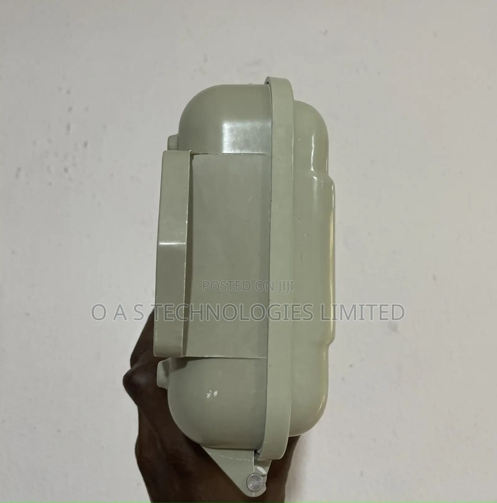 8 Core Fiber Optic Terminal Box 32x9.5x25 Cm
