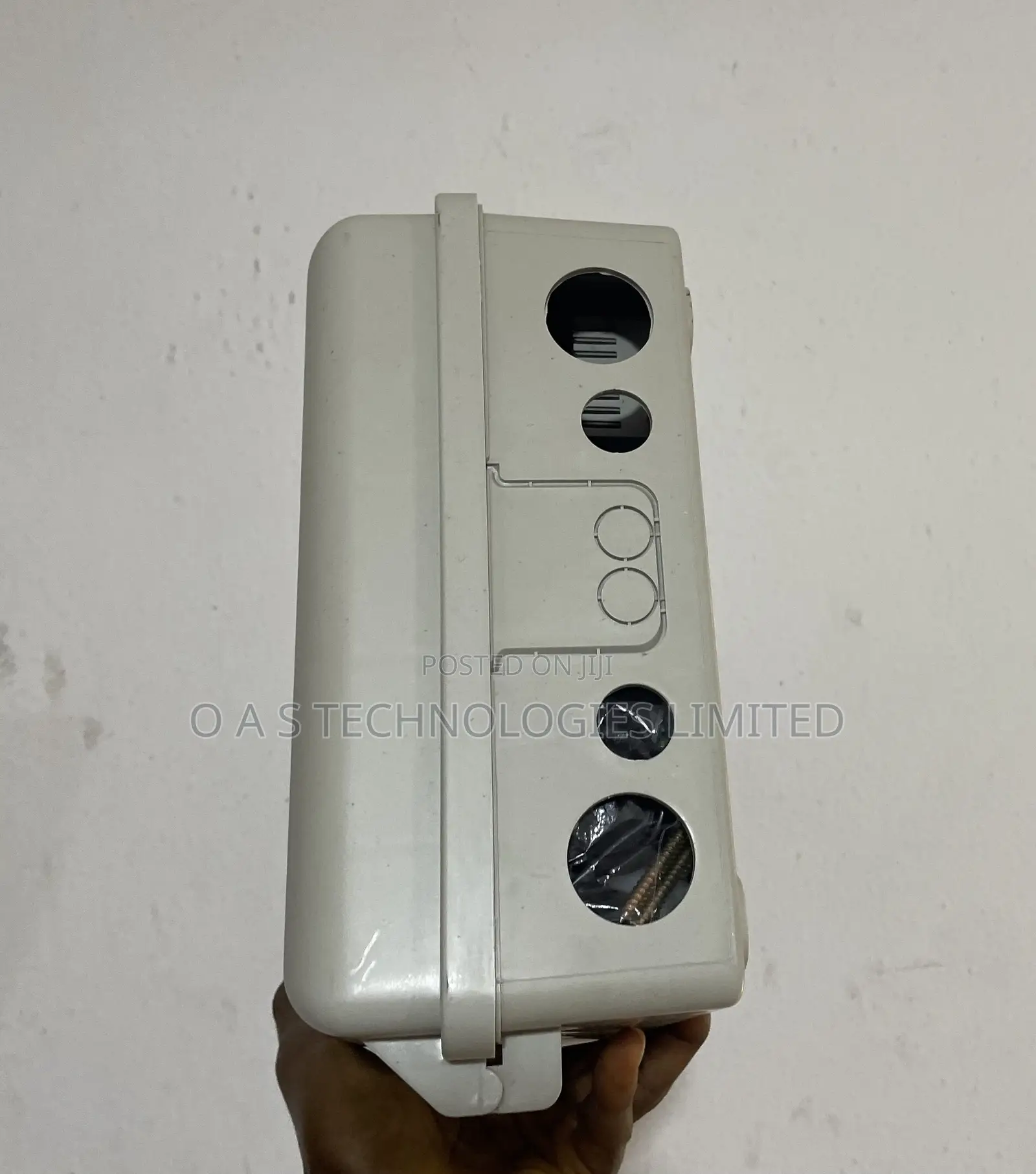 16 Core Fiber Optic Terminal Box 39.5x11.5x29.5 Cm