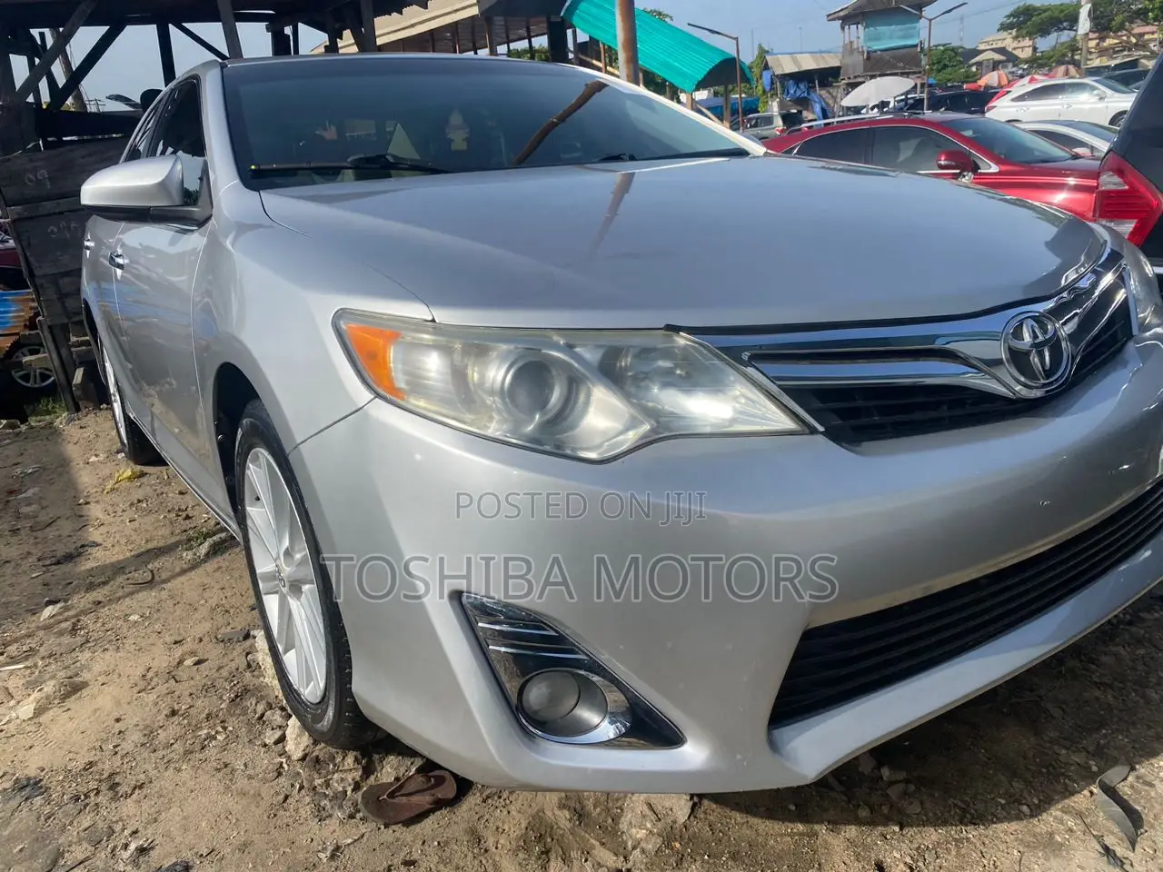Toyota Camry 2013 Silver