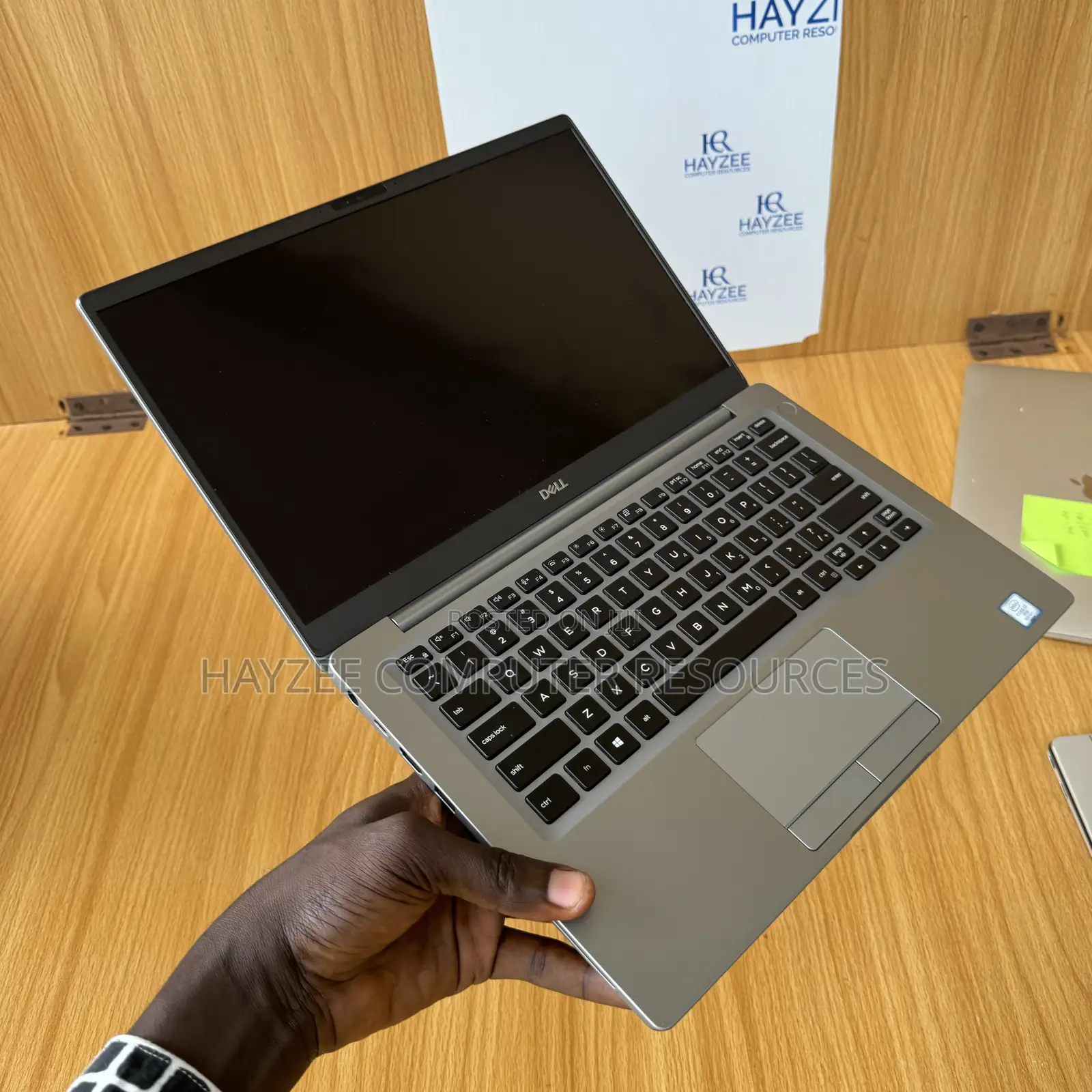 Laptop Dell Latitude 7400 16GB Intel Core I7 SSD 512GB