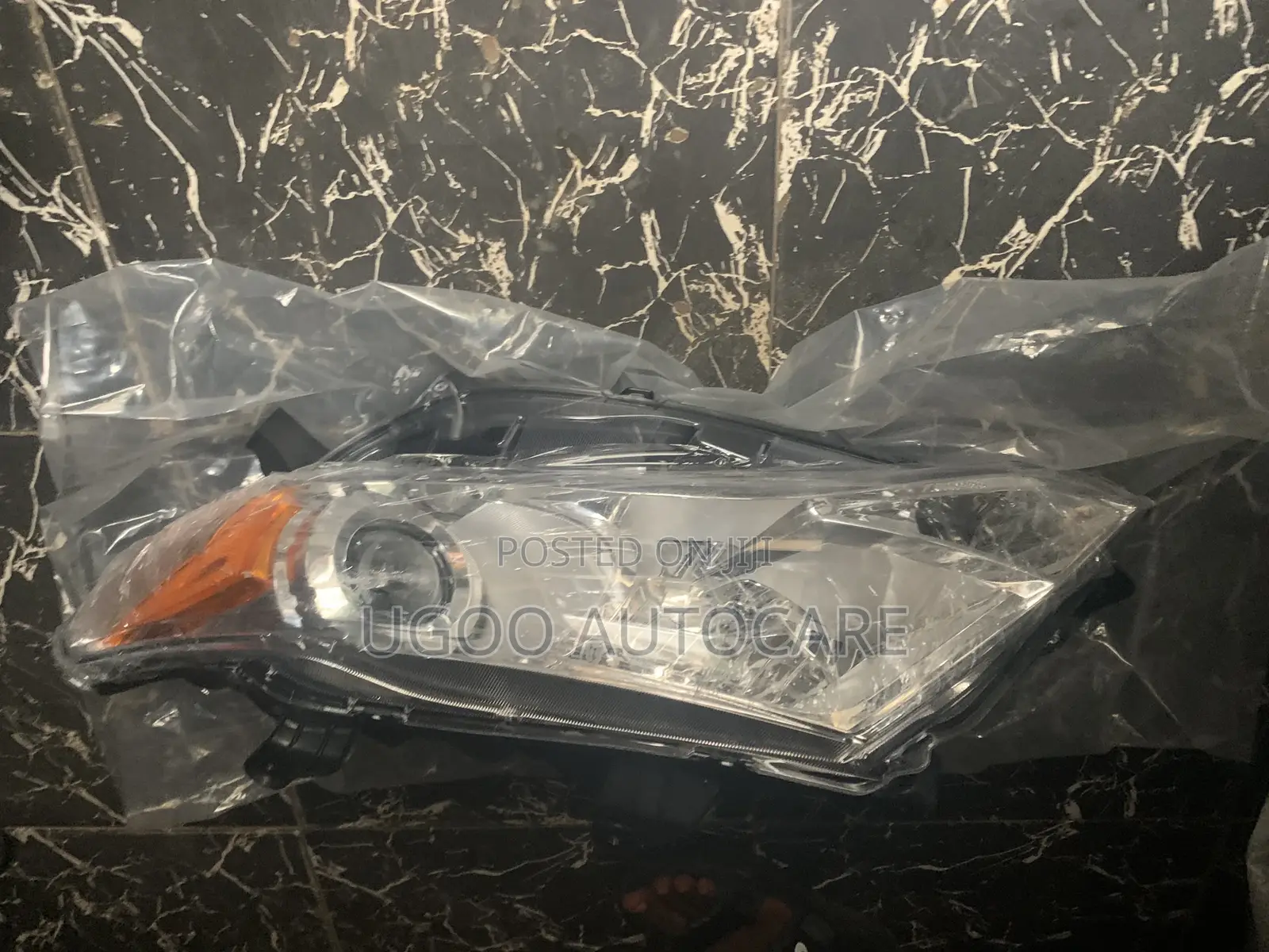 Head Light Toyota Venza 2010