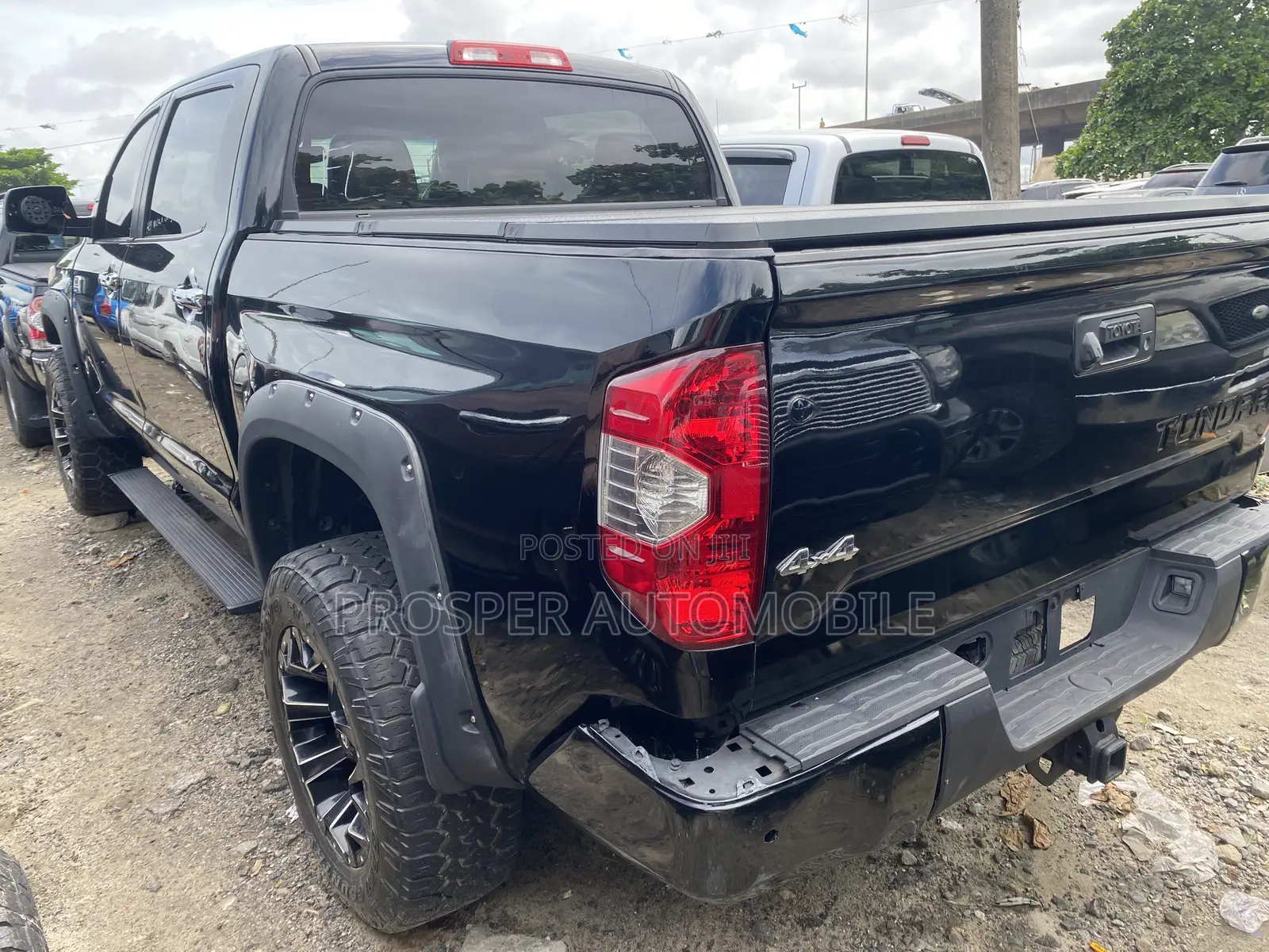 Toyota Tundra 2018 Black