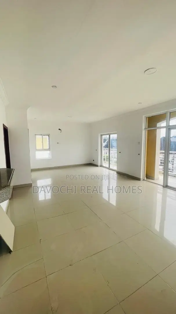3bdrm Duplex in Chevron Drive, Lekki for rent