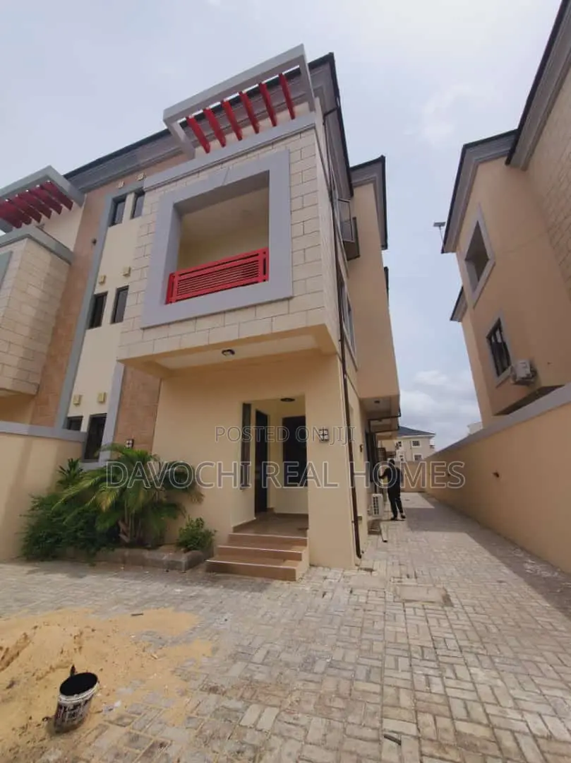 5bdrm Duplex in Ikoyi for rent