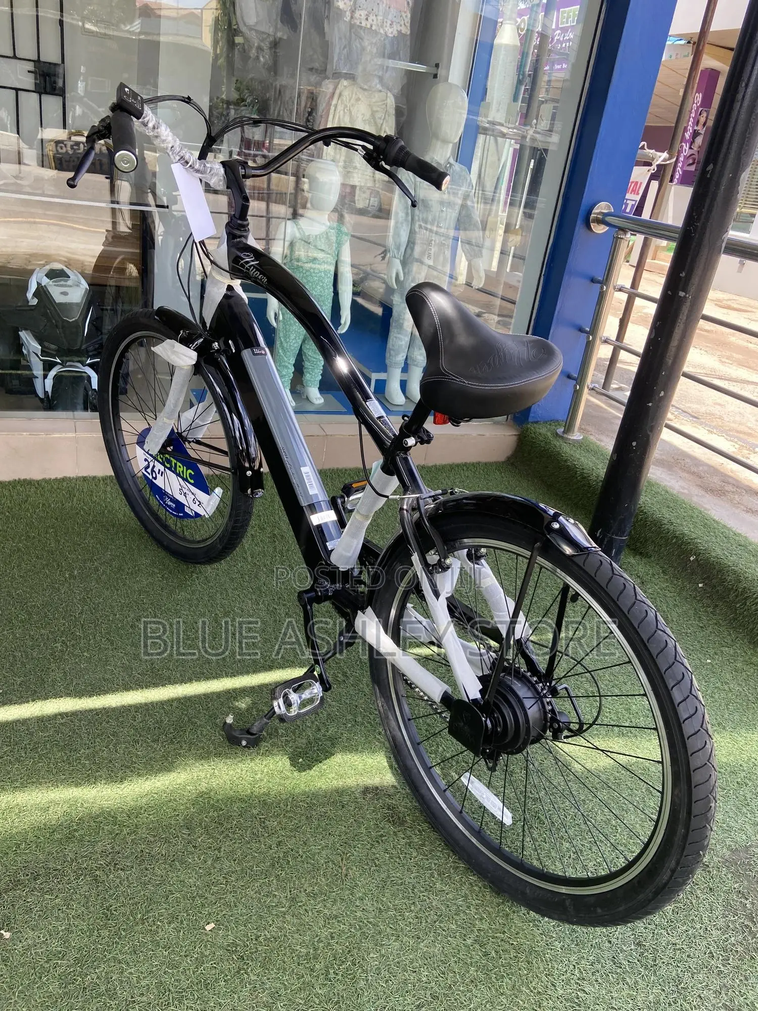 Hyper Bicycles 26" Men's E-Bike Cruiser With Pedal-Assist,