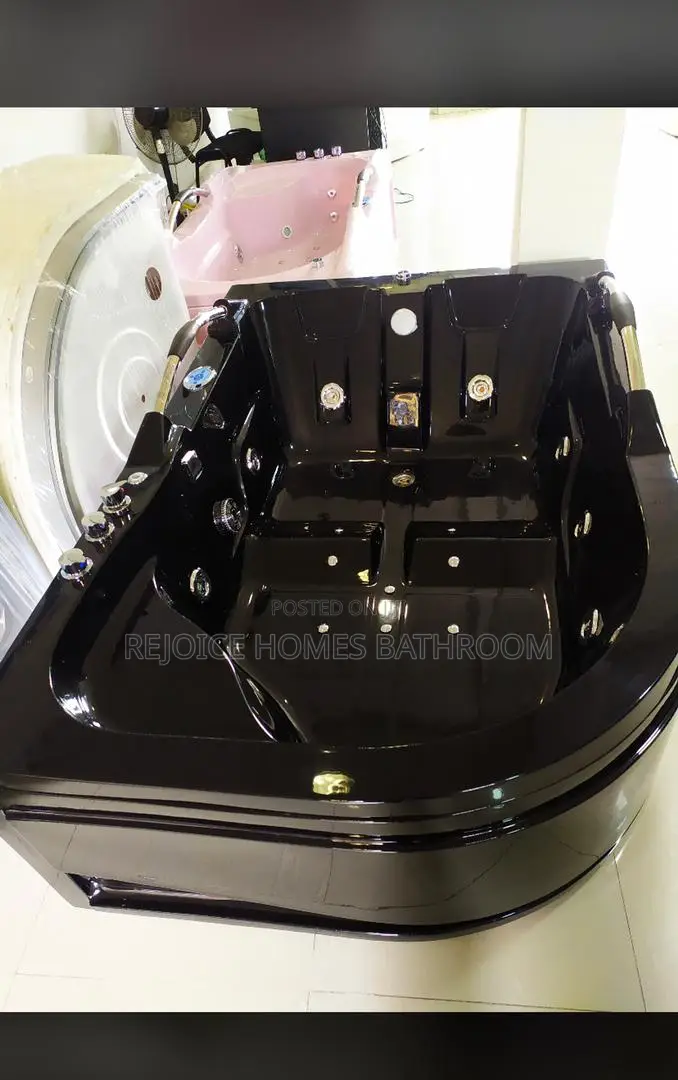 Black Double Jacuzzi