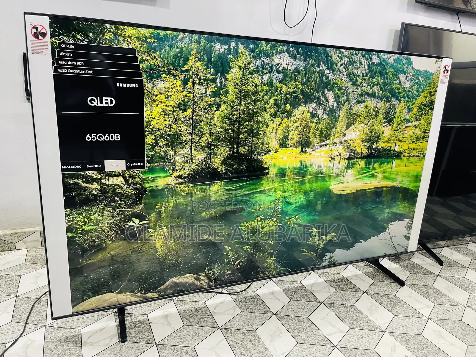 SAMSUNG Qled 65” Q60B Air Slim Quantum Dot Processor HDR