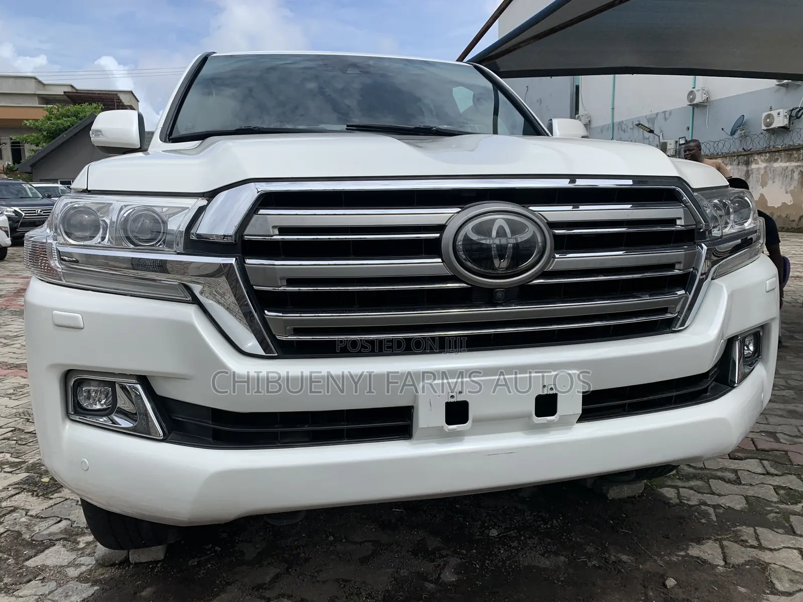 Toyota Land Cruiser 5.7 V8 VXR 2017 White