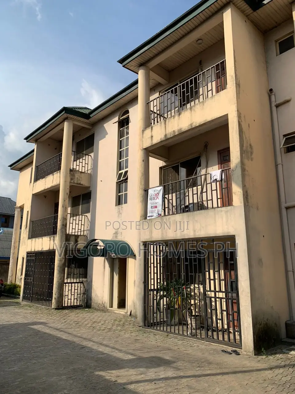 2bdrm Block of Flats in Off St John’S, Port-Harcourt for sale