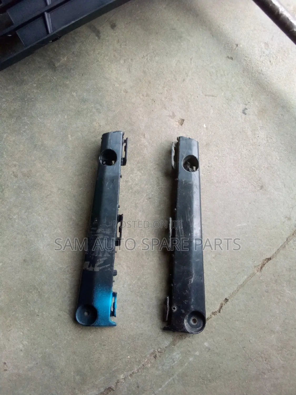 Toyota Camry 013 Bumper Clip the Two Side