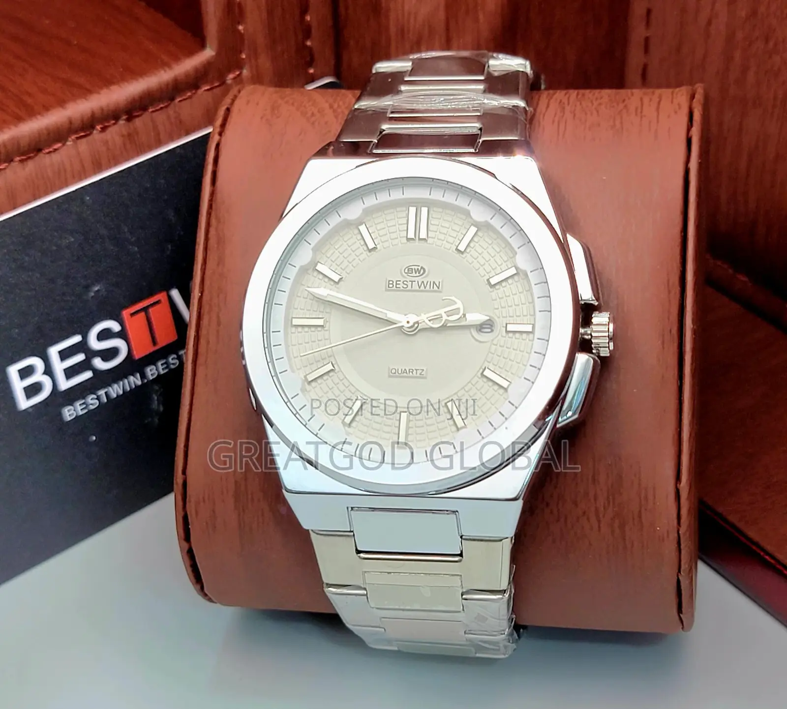 Bestwin Analog Movement Wristwatch. Silver Case