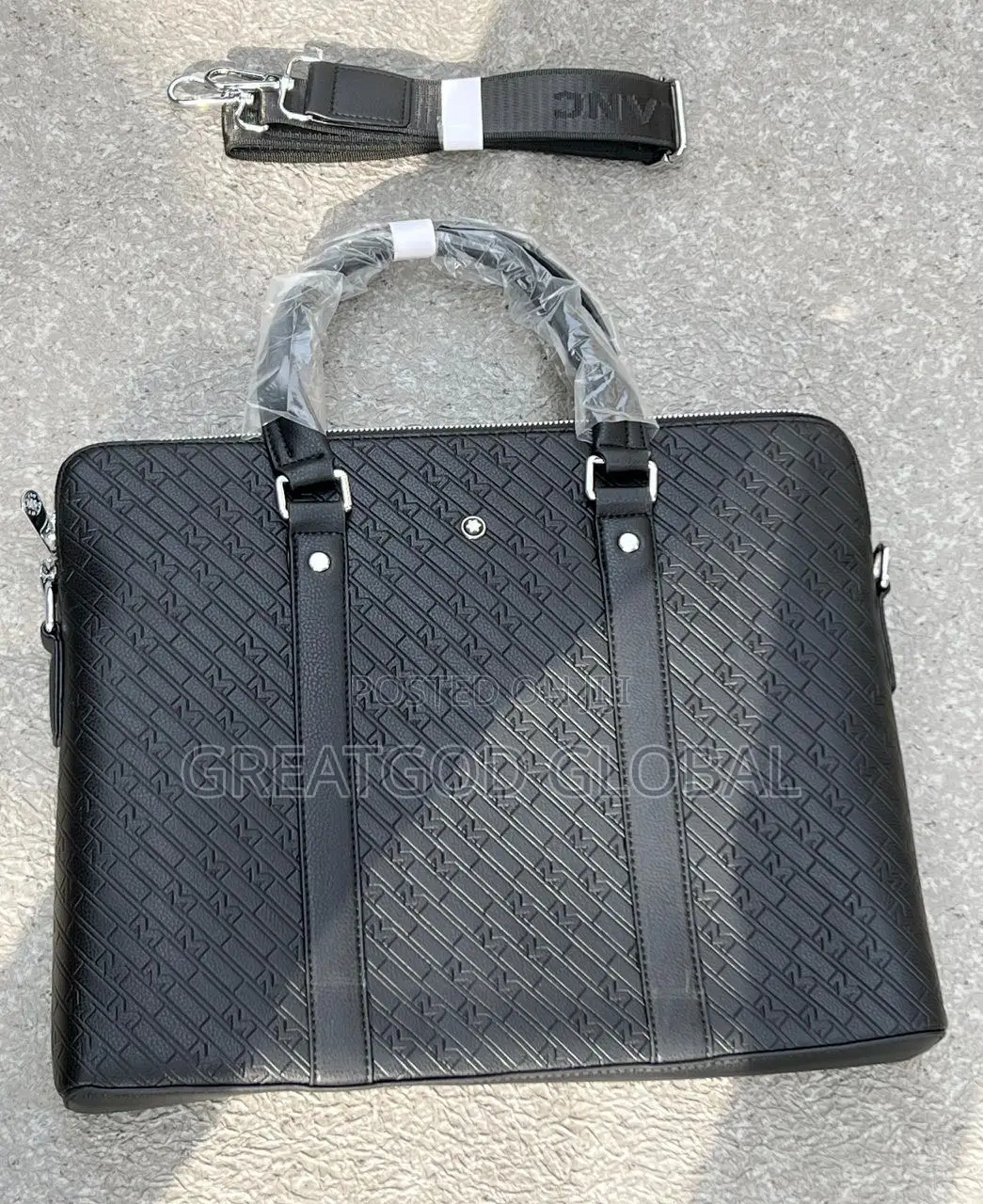 Top Quality Laptop Bag Available in Store