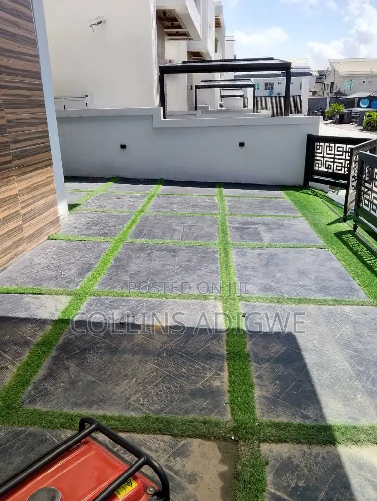 4bdrm Duplex in Secured Estate for sale