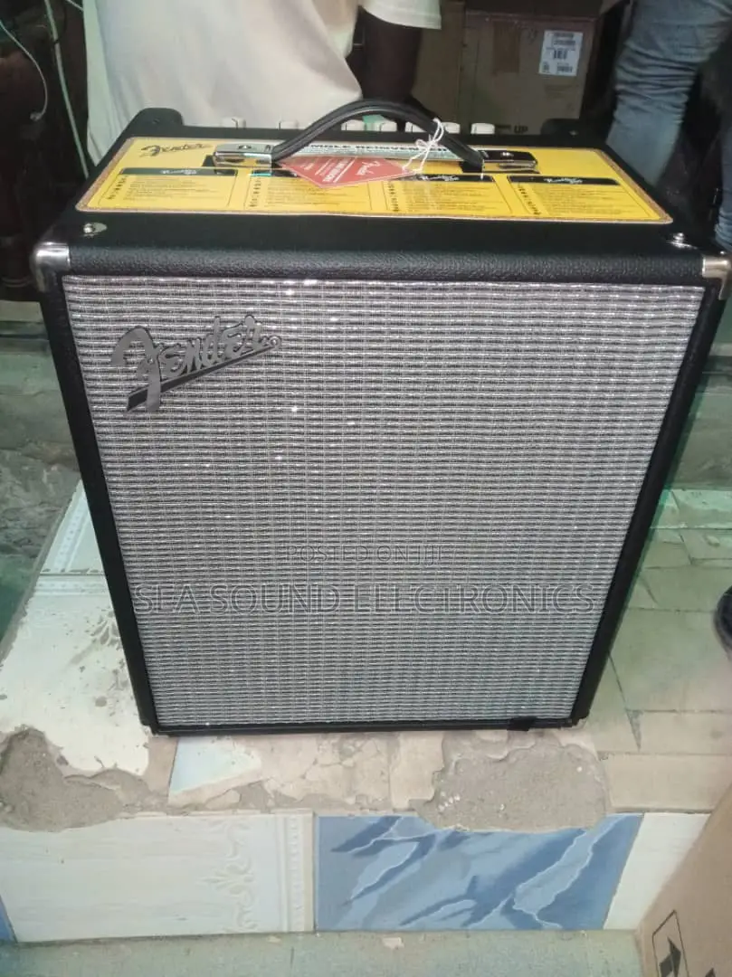 Original Fender Base Combo Model Rumbel1000