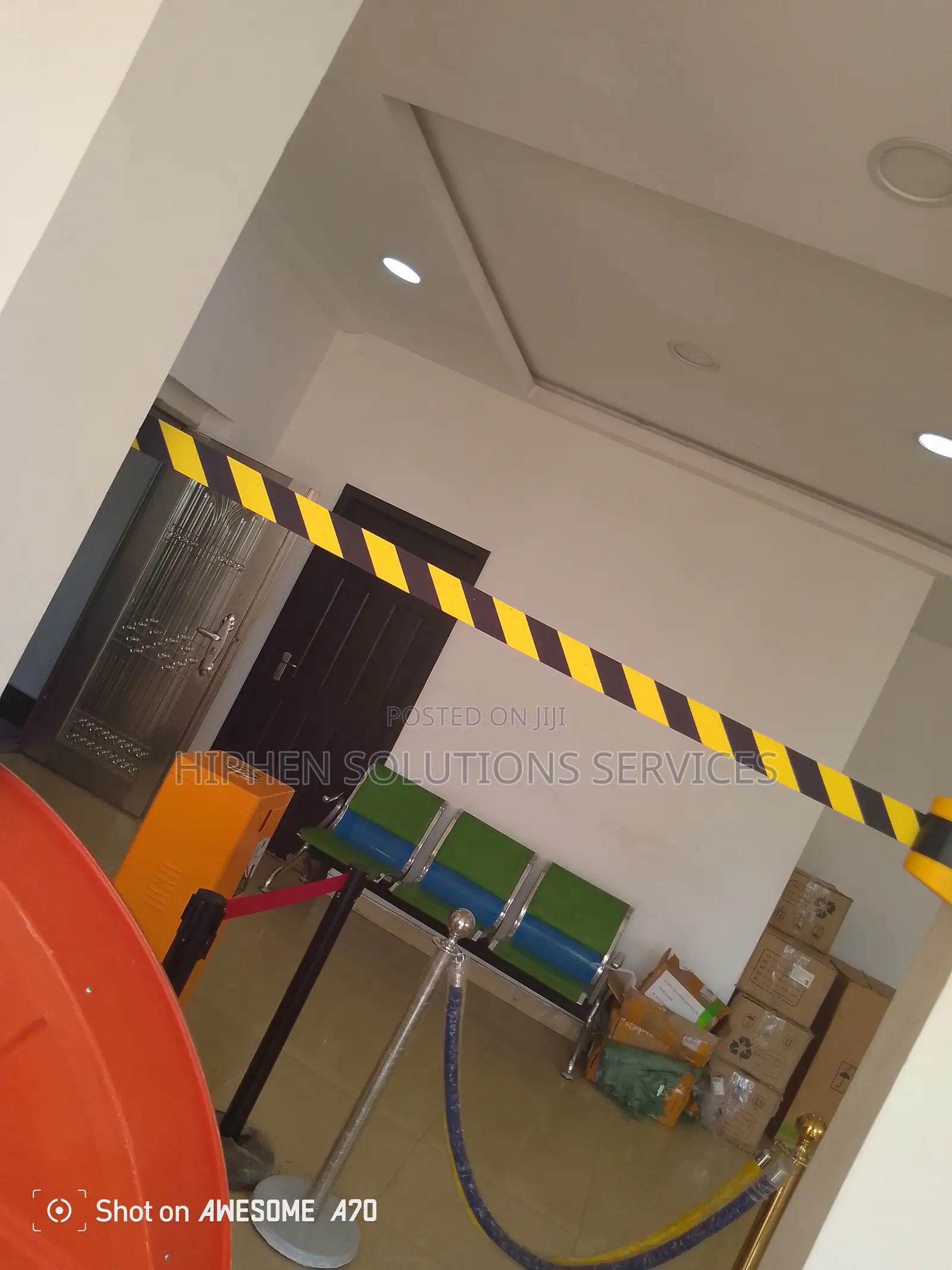 Magnetic Wall Mount Retractable Belt Barrier