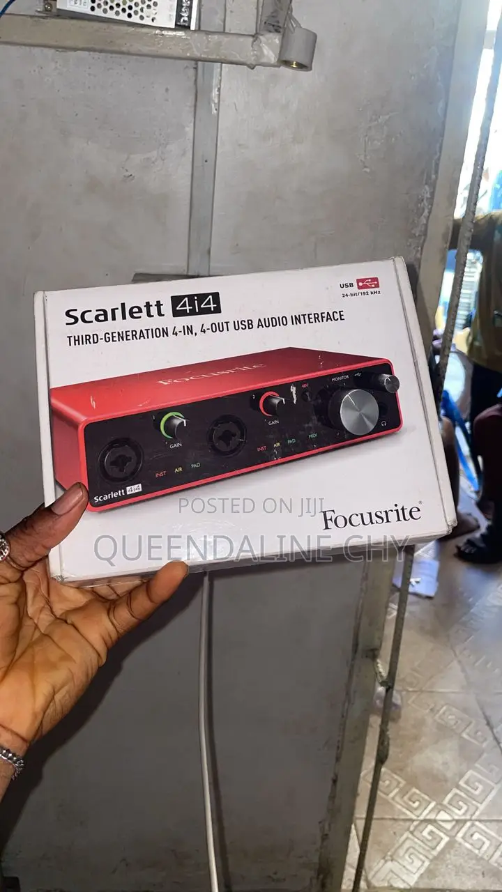 Scarlett Soundcard 4 in 4 Out