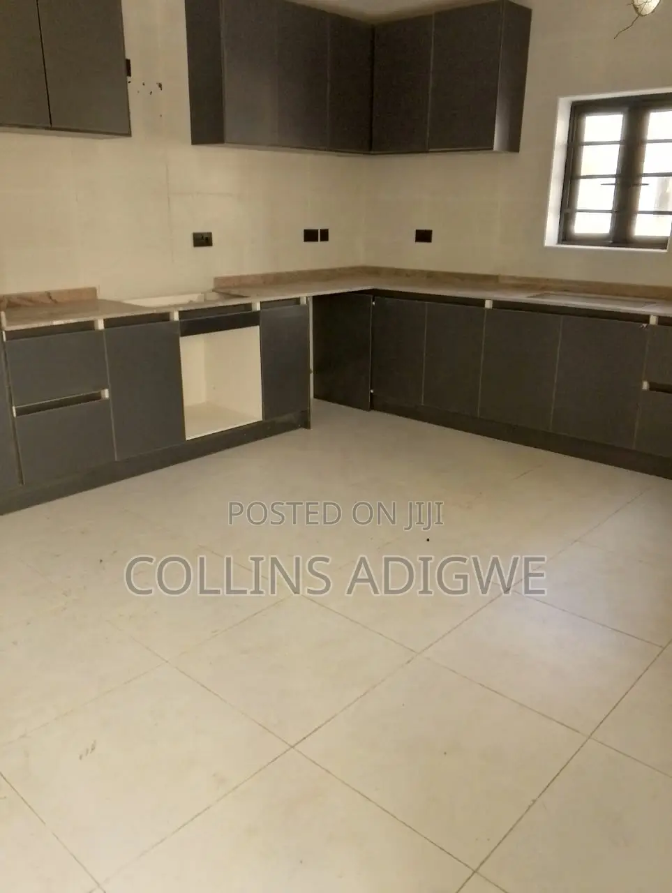 4bdrm Duplex in Chevron for rent