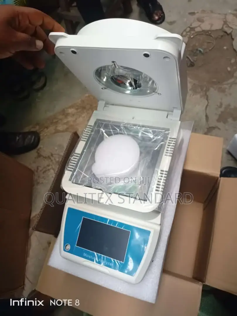 Precision Moisture Analyzer