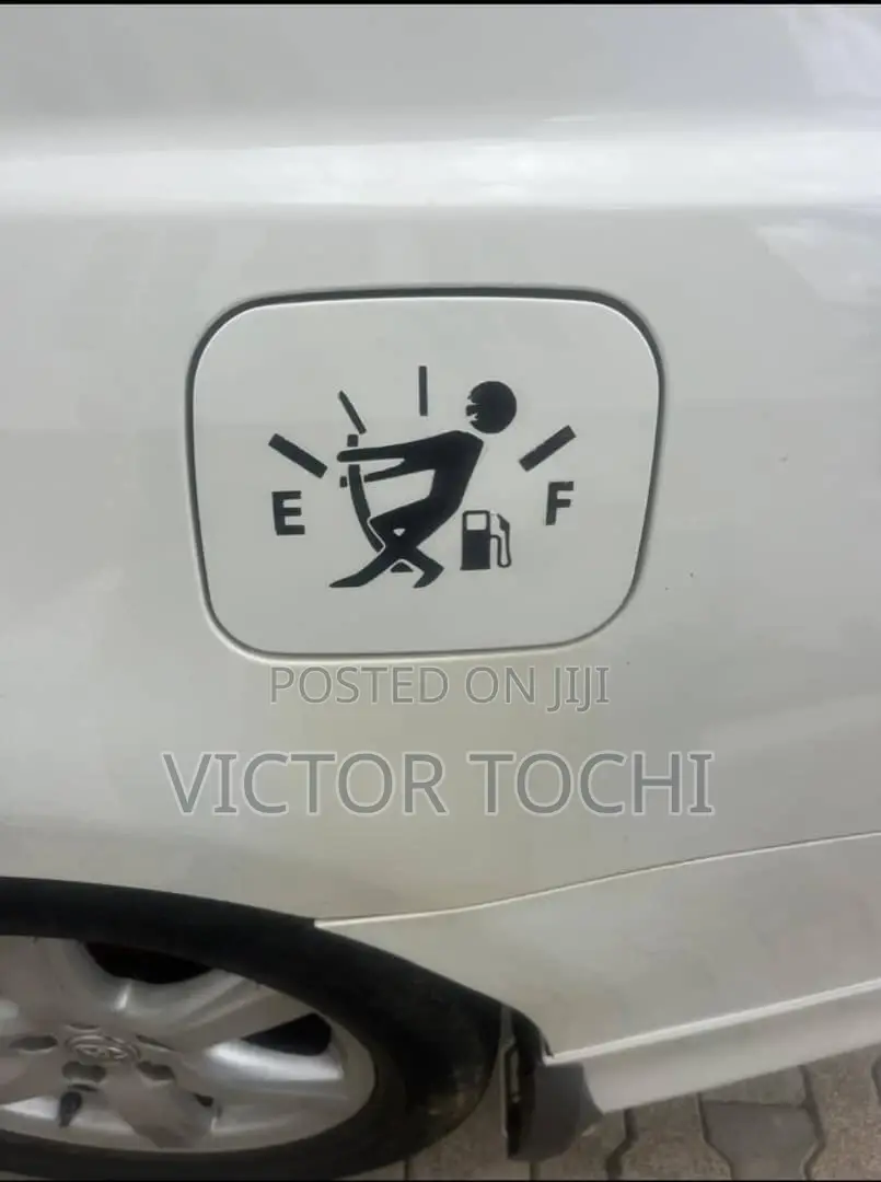 E - F Dragging Car Fuel Tank Cover Sticker