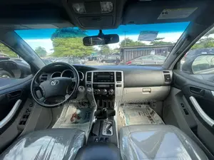 Toyota 4-Runner Limited 4x4 V6 2009 Gray