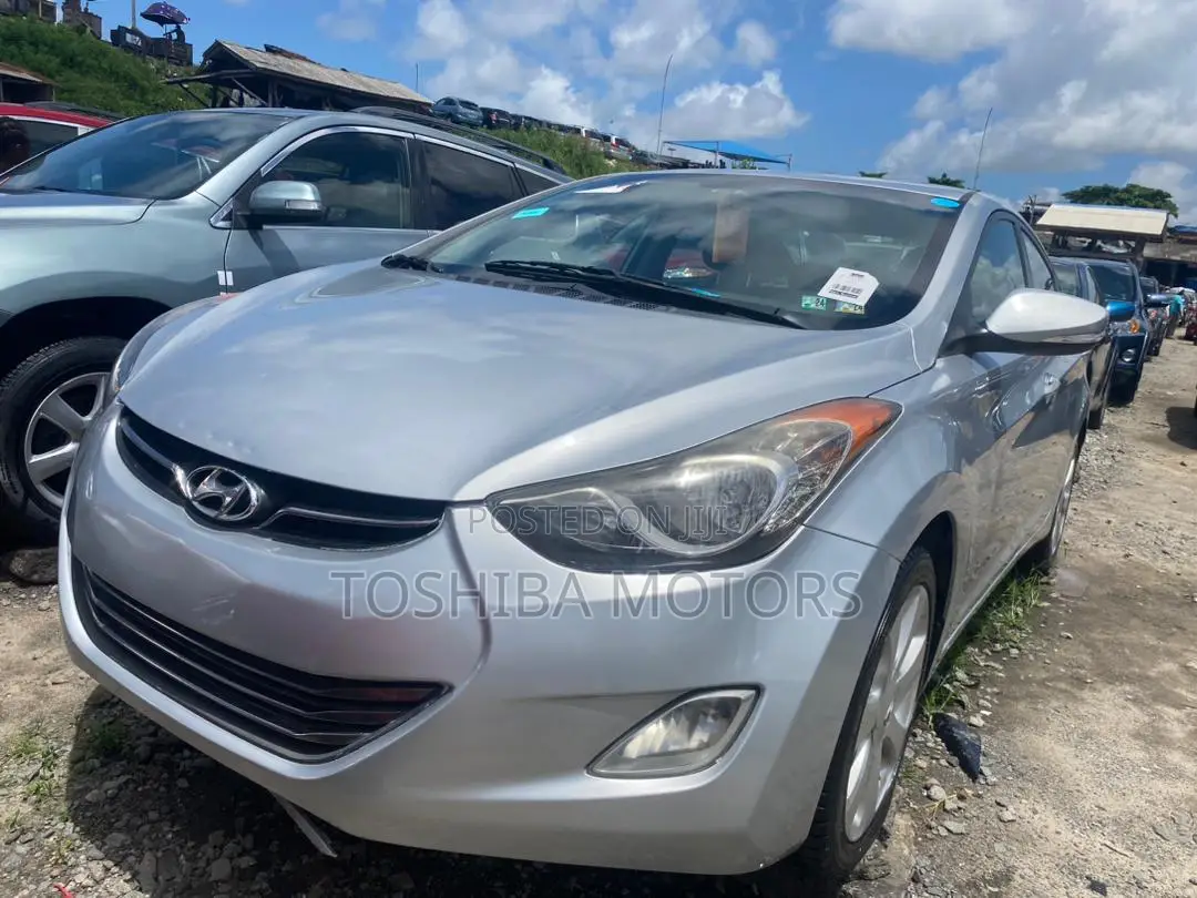 Hyundai Elantra Limited 2012 Silver