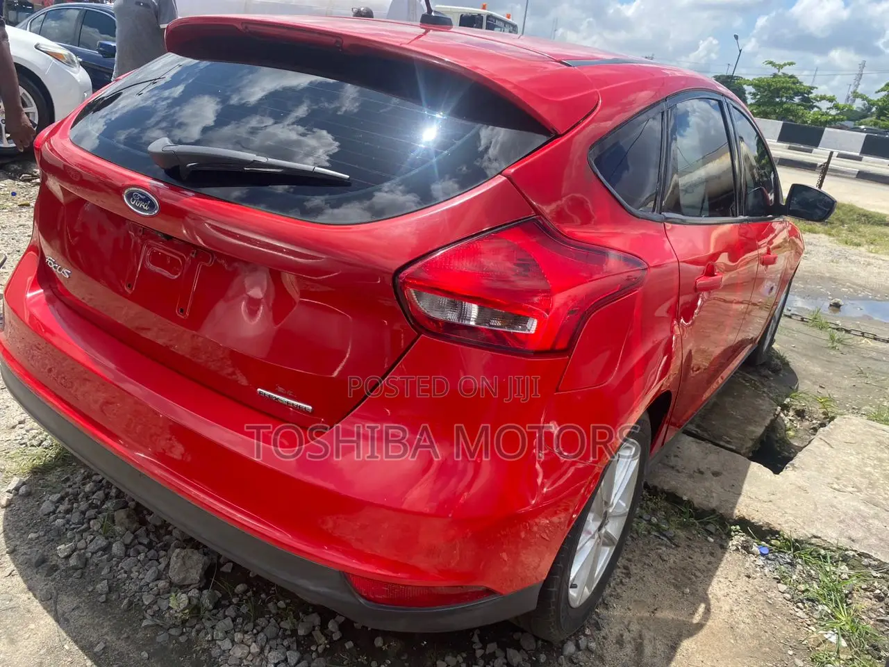 Ford Focus 2012 Red