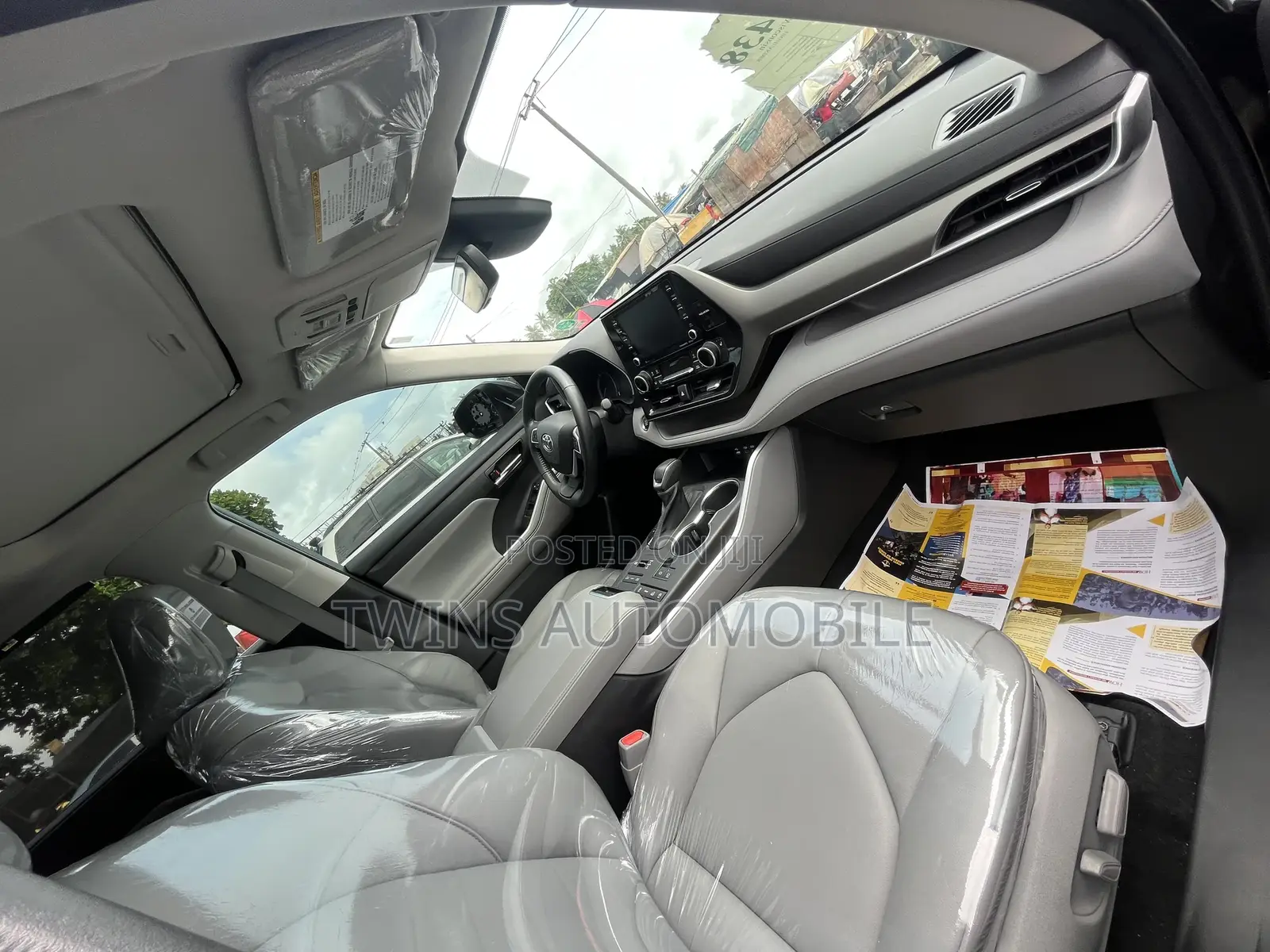 Toyota Highlander XLE 2021 Black